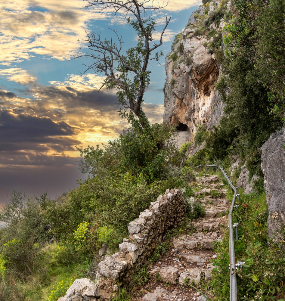 Shoreline,Of,The,Scenic,Amalfi,Coast,From,The,Path,Of Shoreline,Of,The,Scenic,Amalfi,Coast,From,The,Path,Of